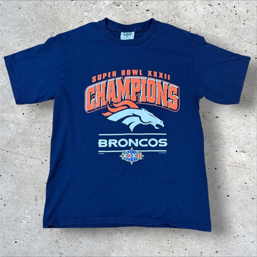 Vintage 1998 Denver Broncos Super Bowl XXXII 32 Champions Roster Shirt Lee L